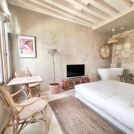 Studio De Charme Pour Un Sejour En Amoureux - 2P - Flat-Guest Paris Dış mekan fotoğraf